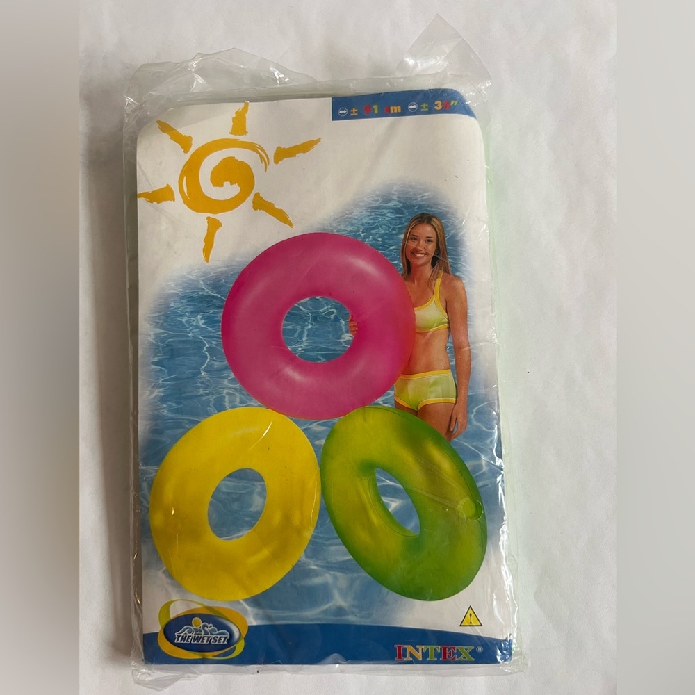 Vintage‎ Intex tube 2001 36”